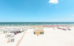 Beach Rooms